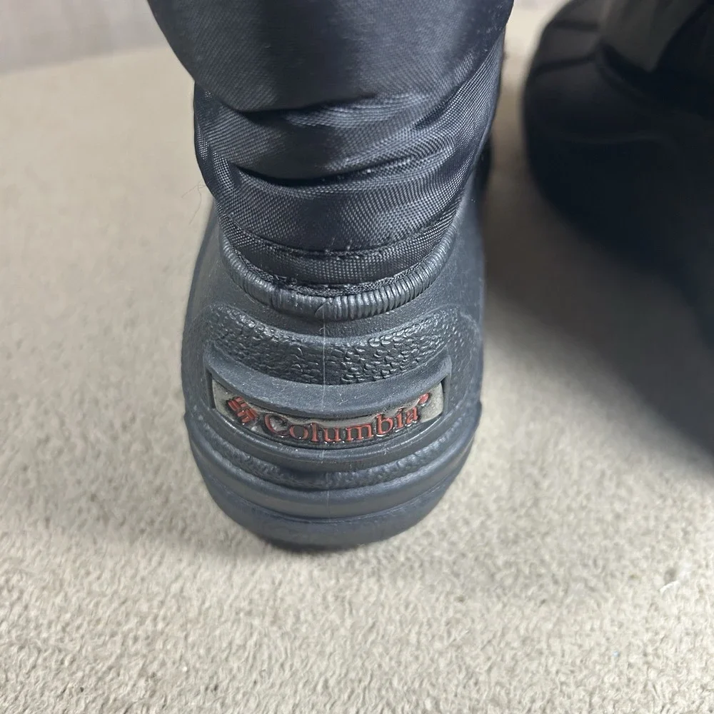 Columbia Moonridge II Snow‎ Boots Youth 5 Black Gray Insulated Winter Kids